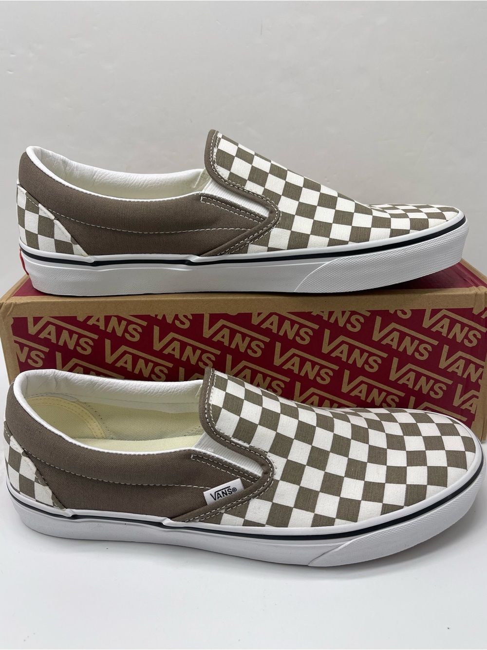 Vans Men’s Sz 11 Color Theory Checkerboard
VI000BVZ1NU Sneakers